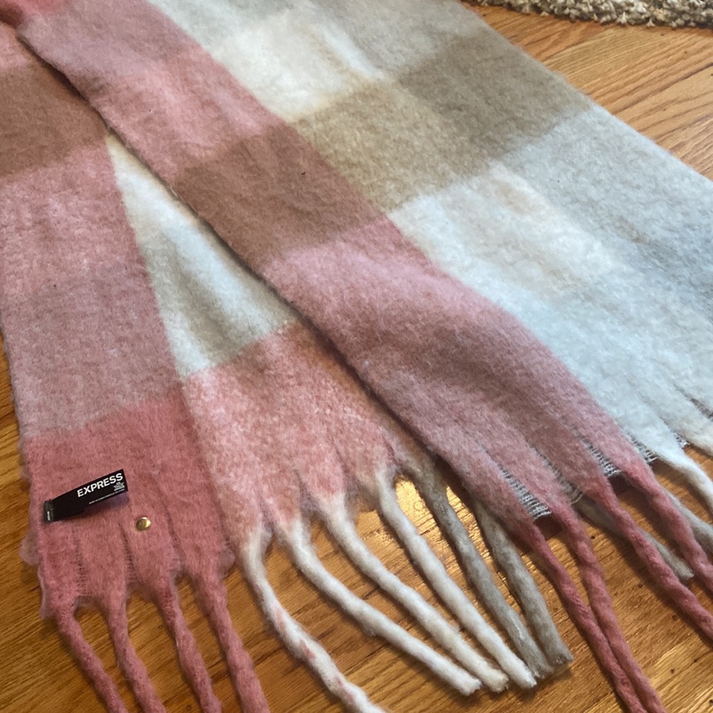 - Express scarf - - Picture 3 of 4